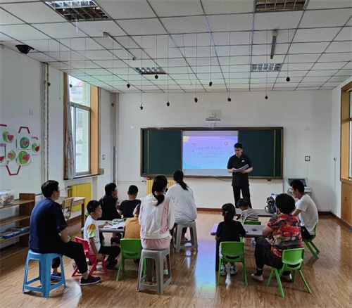 小海獅班家長會(huì)照片.png